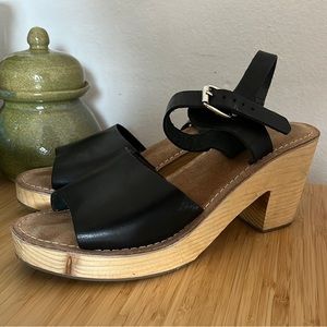Urban Outfitters Rita Clog